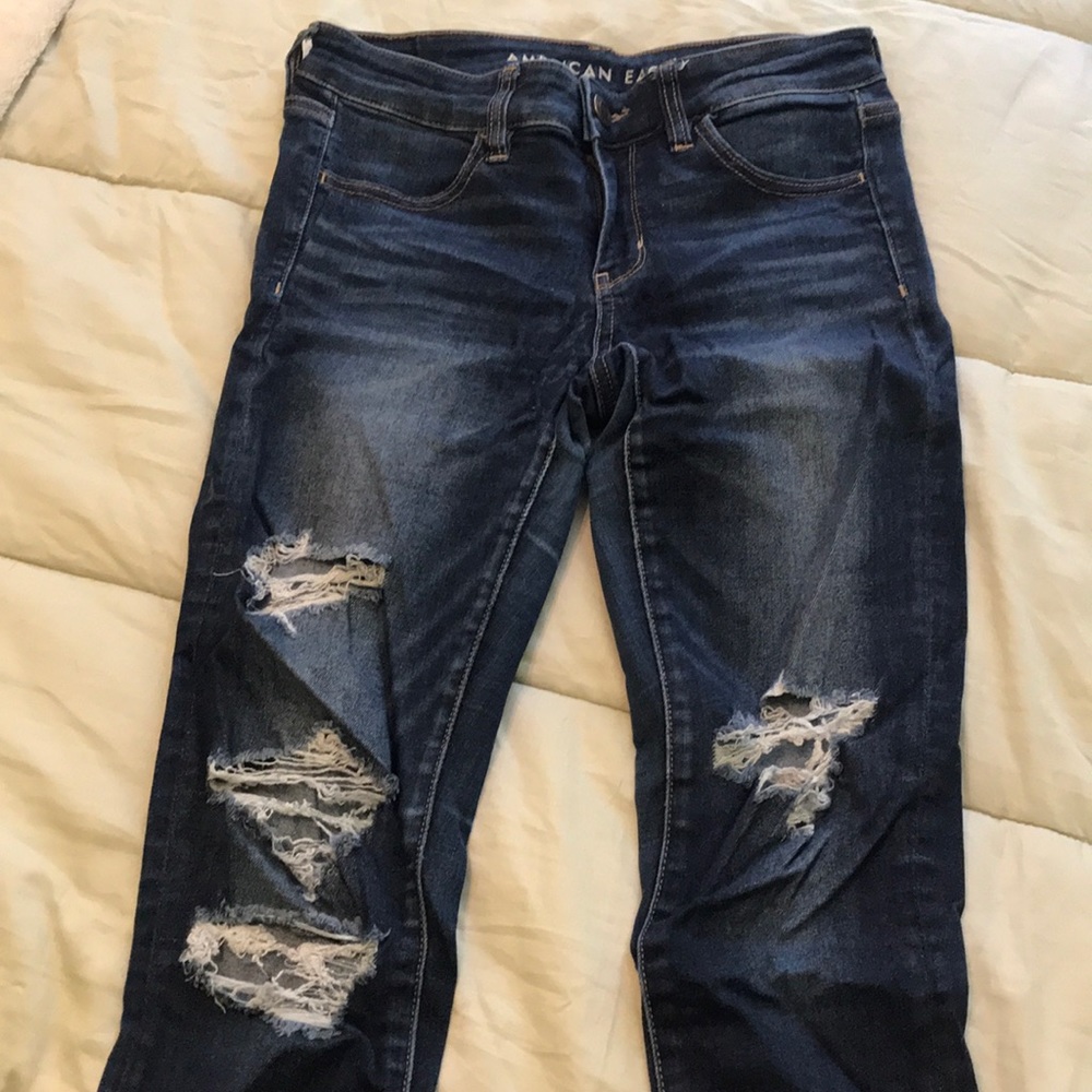 Distressed Dark Wash Skinny Jean